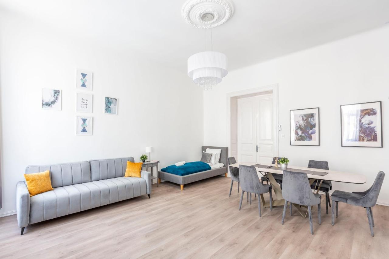 Exclusive Downtown In The Heart Of Boedapest